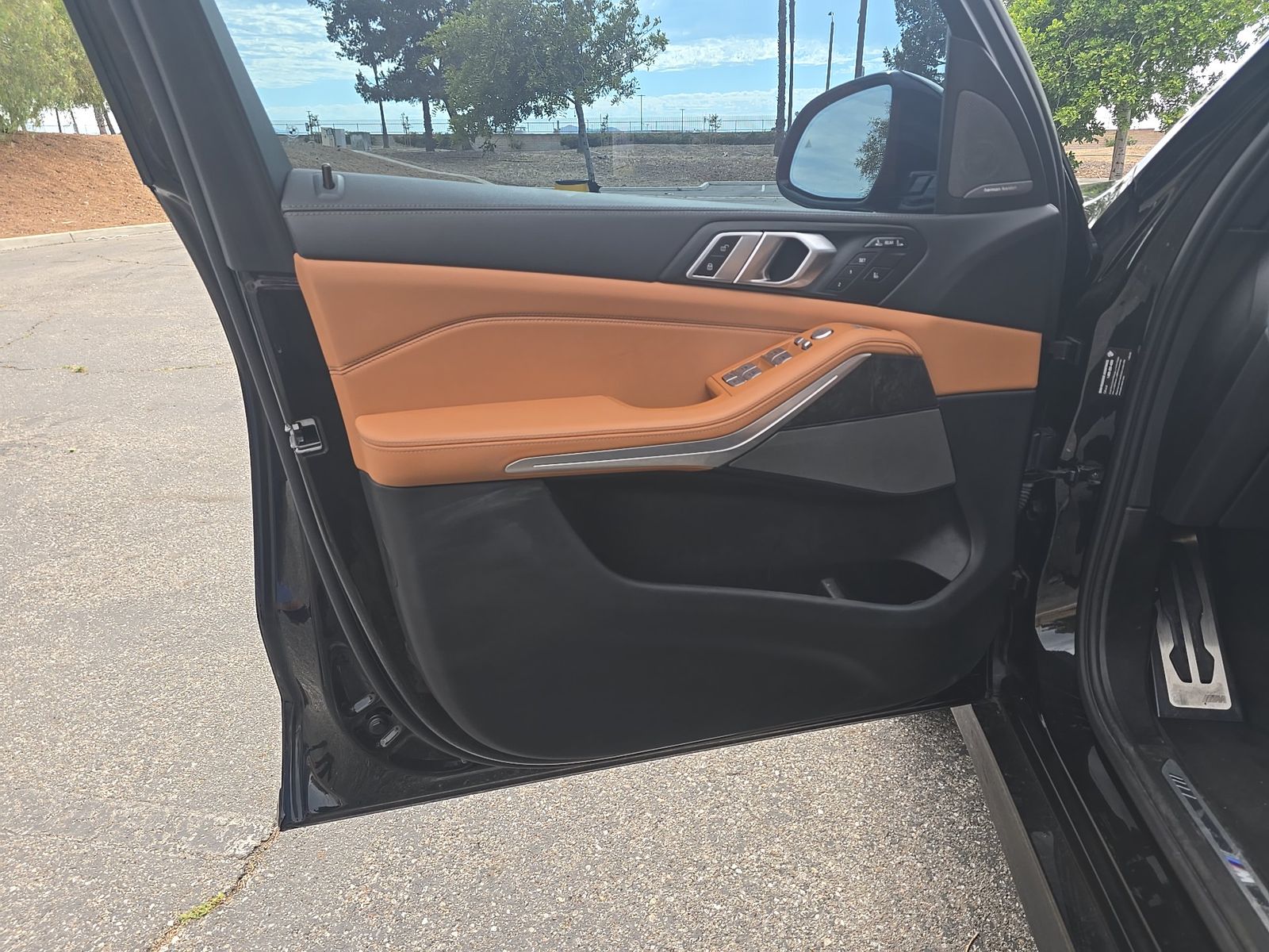 2023 BMW X7 xDrive40i AWD