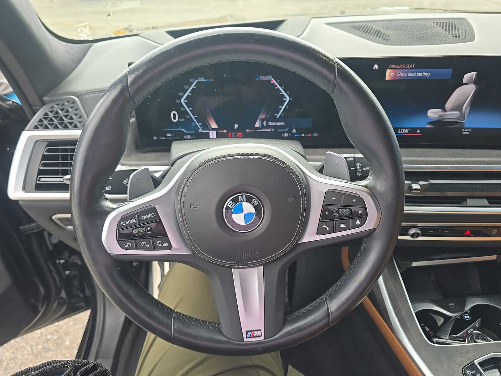 2023 BMW X7 xDrive40i AWD