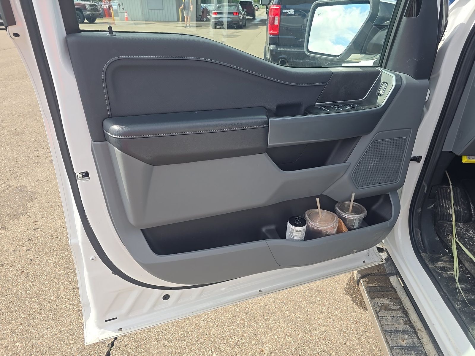 2024 Ford F-150 XLT AWD