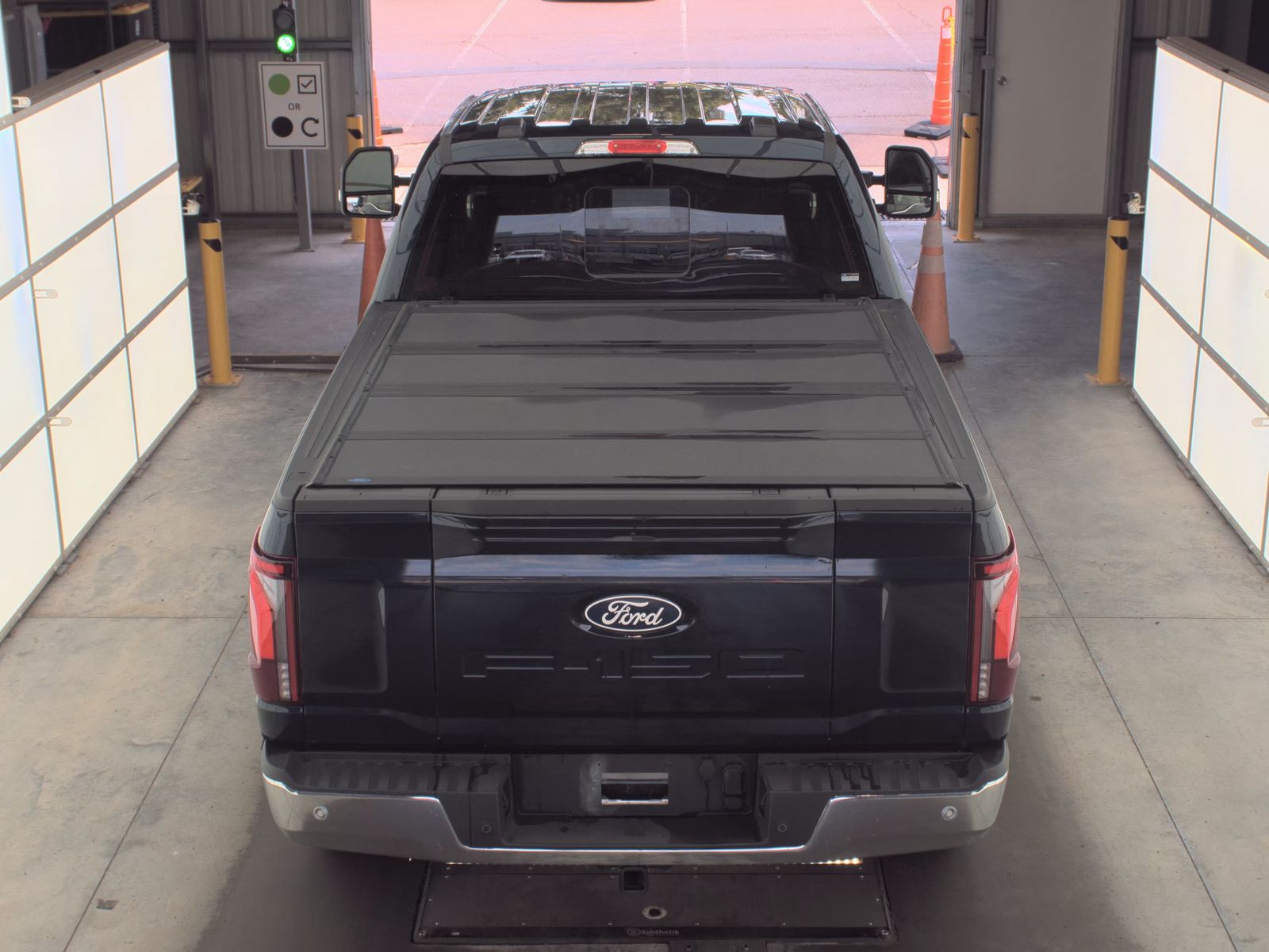 2025 Ford F-150 Hybrid Lariat AWD
