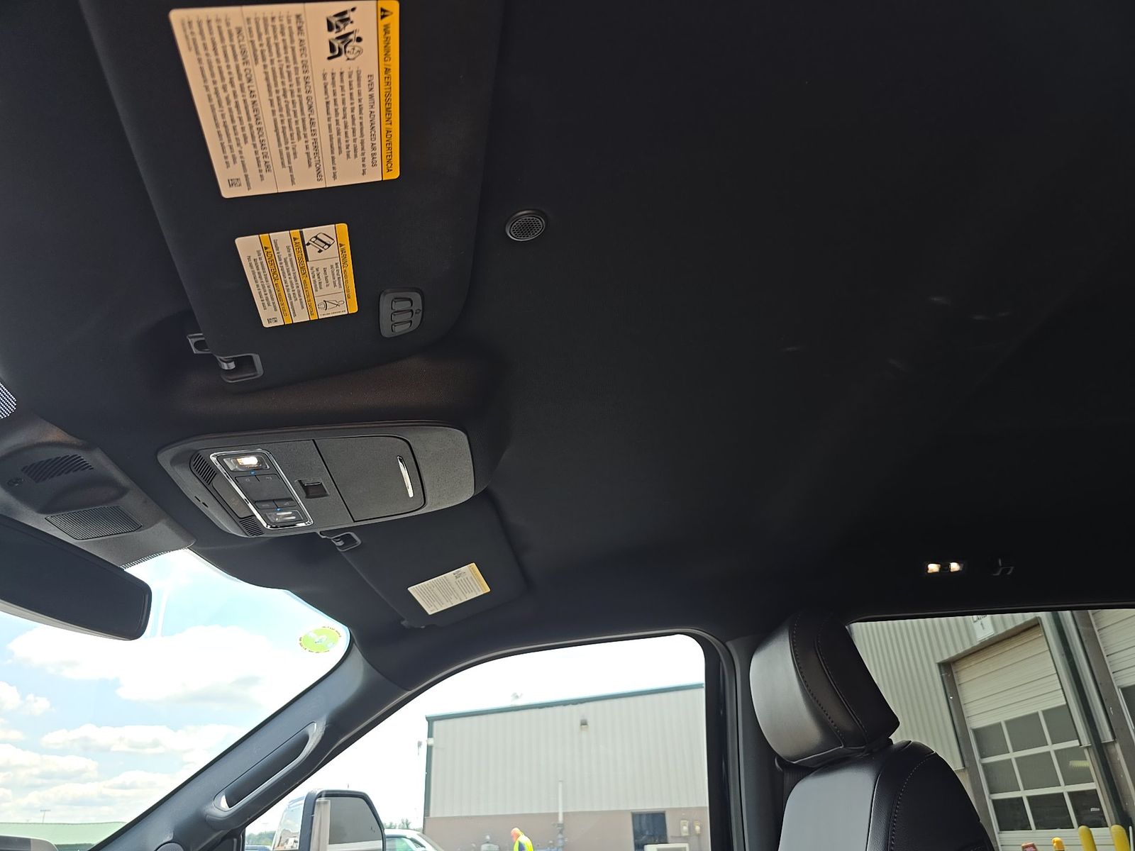 2025 Ford F-150 Hybrid Lariat AWD