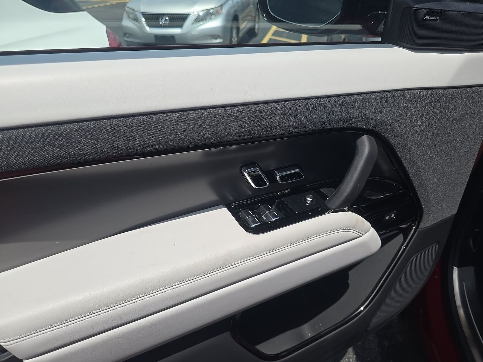 2025 Land Rover Range Rover Sport SE AWD