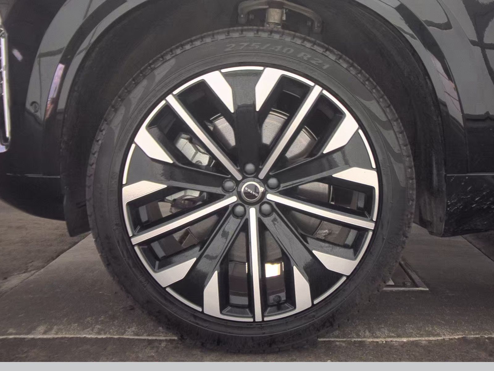 2025 Volvo XC90 Plug-In Hybrid T8 Plus AWD