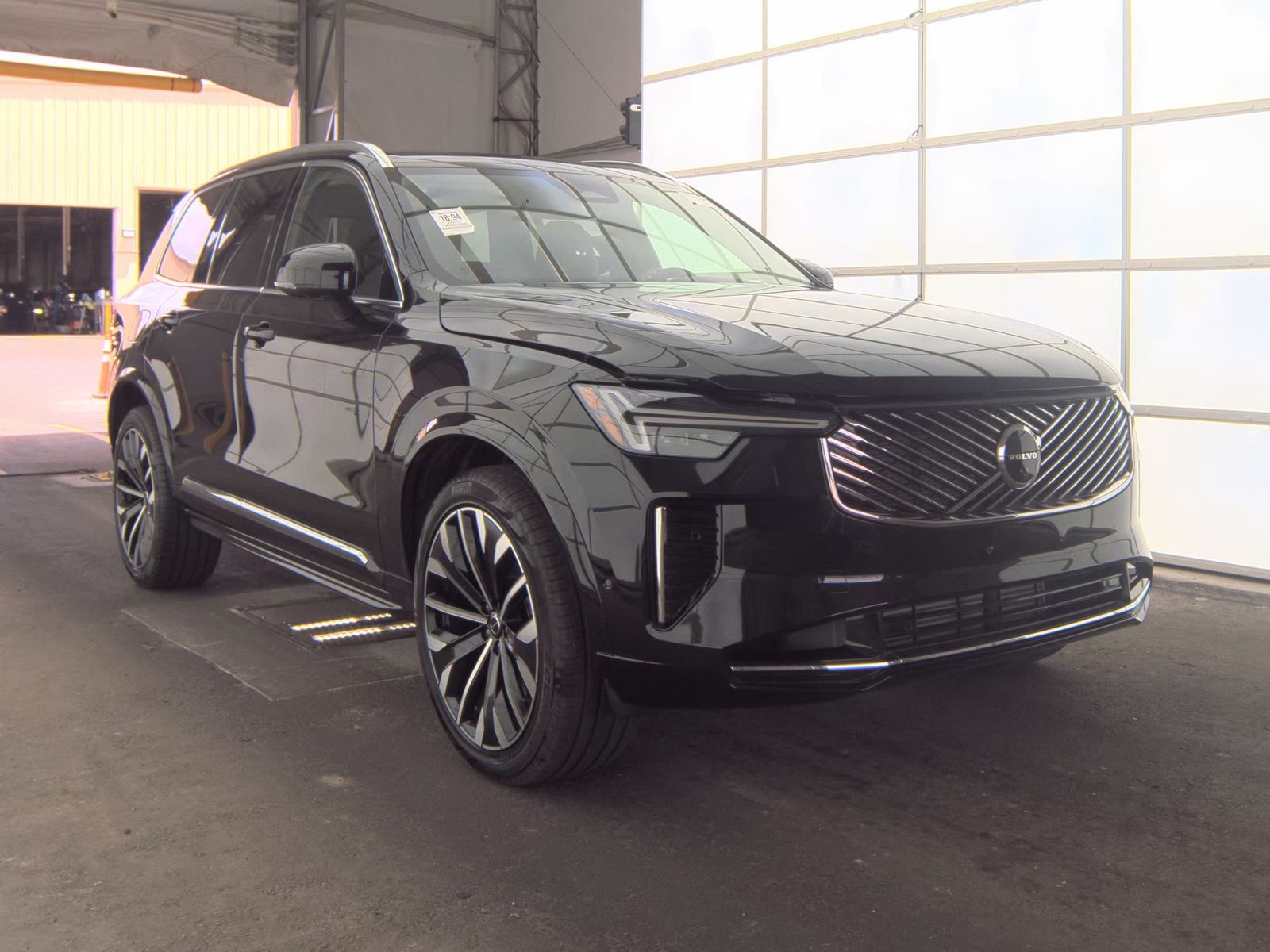 2025 Volvo XC90 Plug-In Hybrid T8 Plus AWD 5448 miles - купити