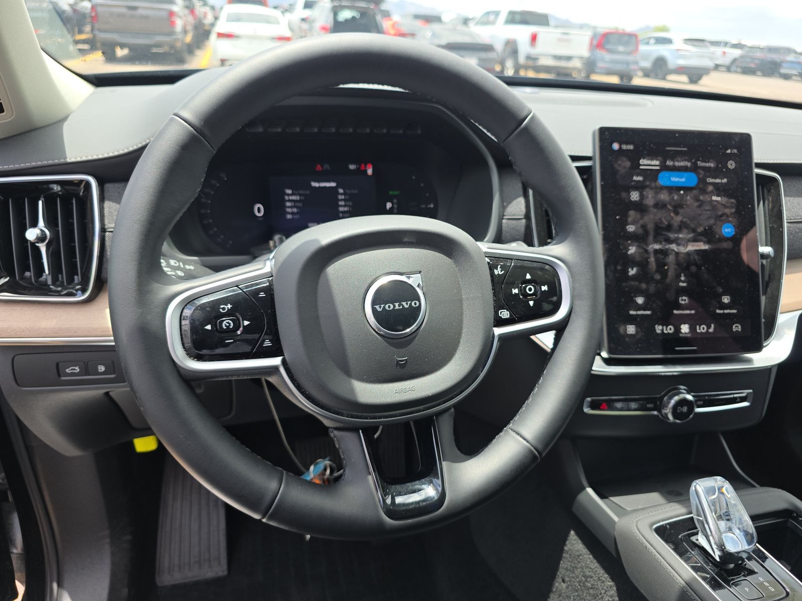 2025 Volvo XC90 Plug-In Hybrid T8 Plus AWD
