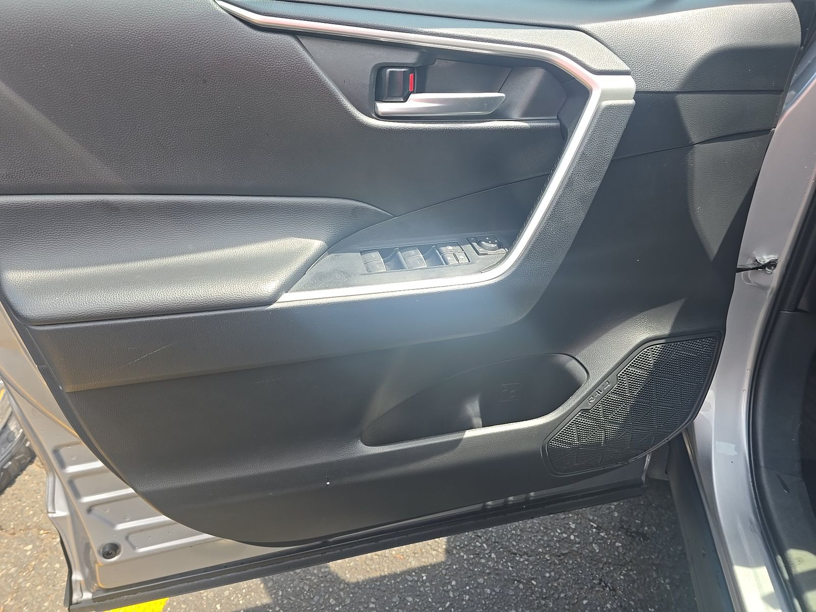2024 Toyota RAV4 XLE FWD