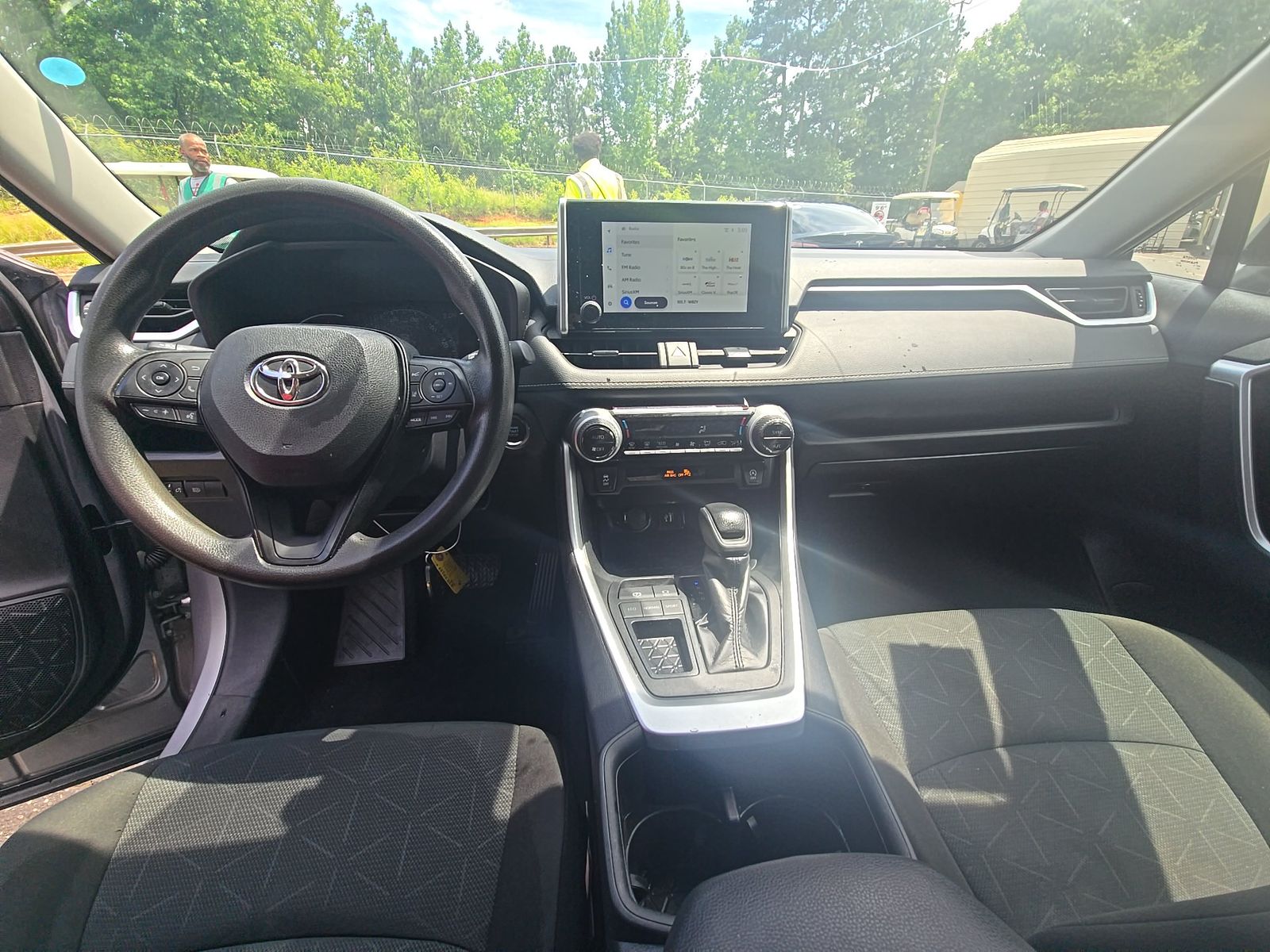 2024 Toyota RAV4 XLE FWD