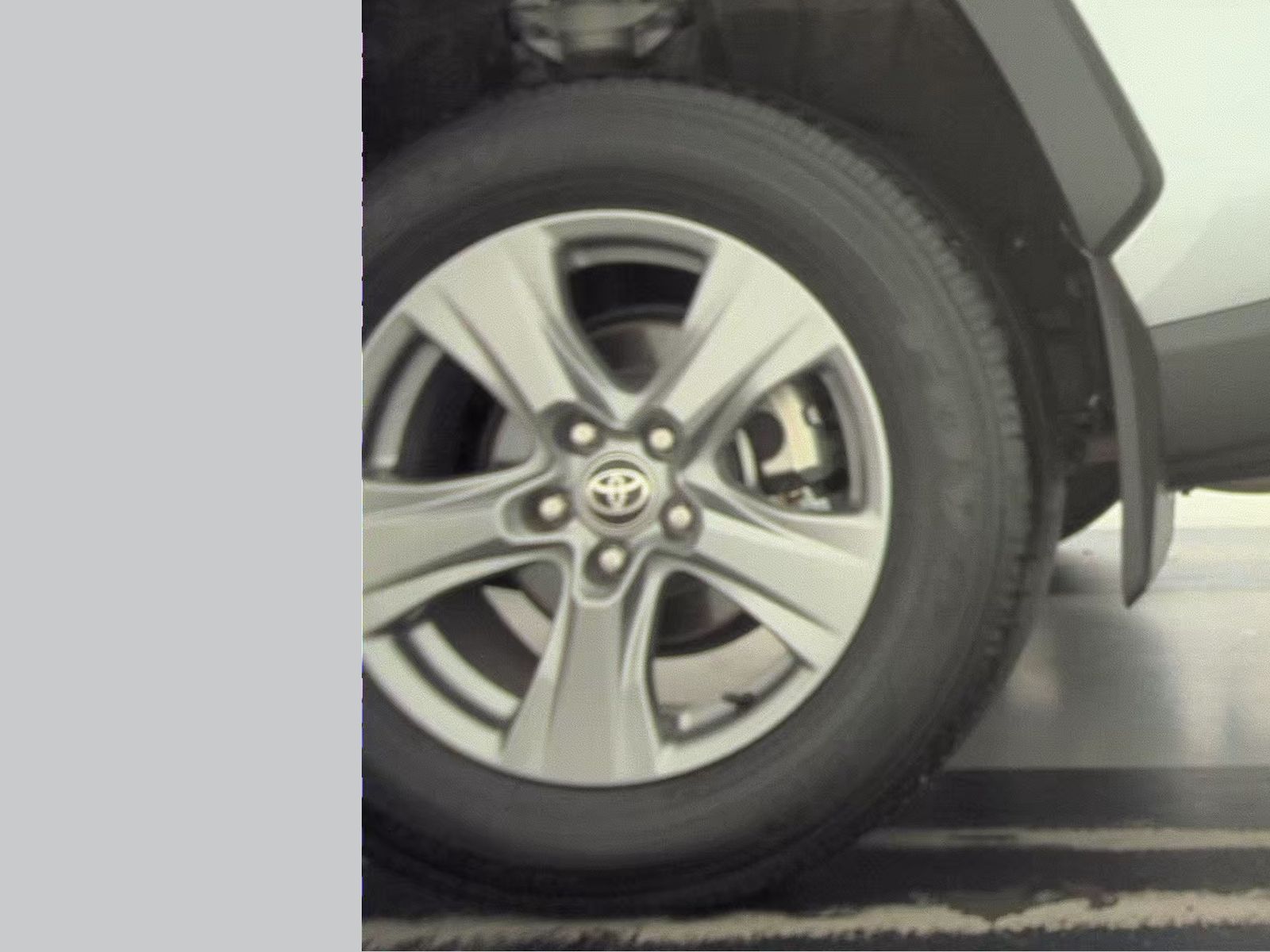 2024 Toyota RAV4 XLE FWD