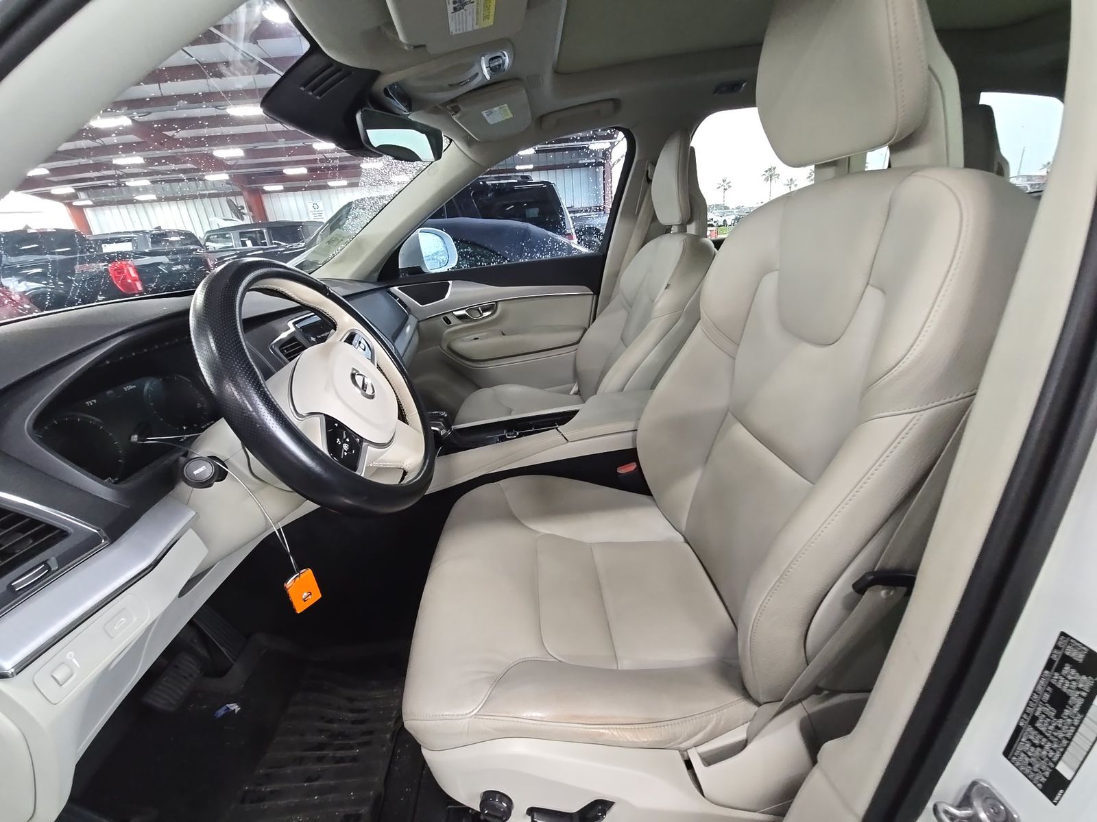 2021 Volvo XC90 T5 Momentum FWD