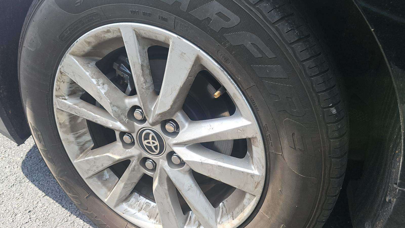 2025 Toyota Camry LE FWD