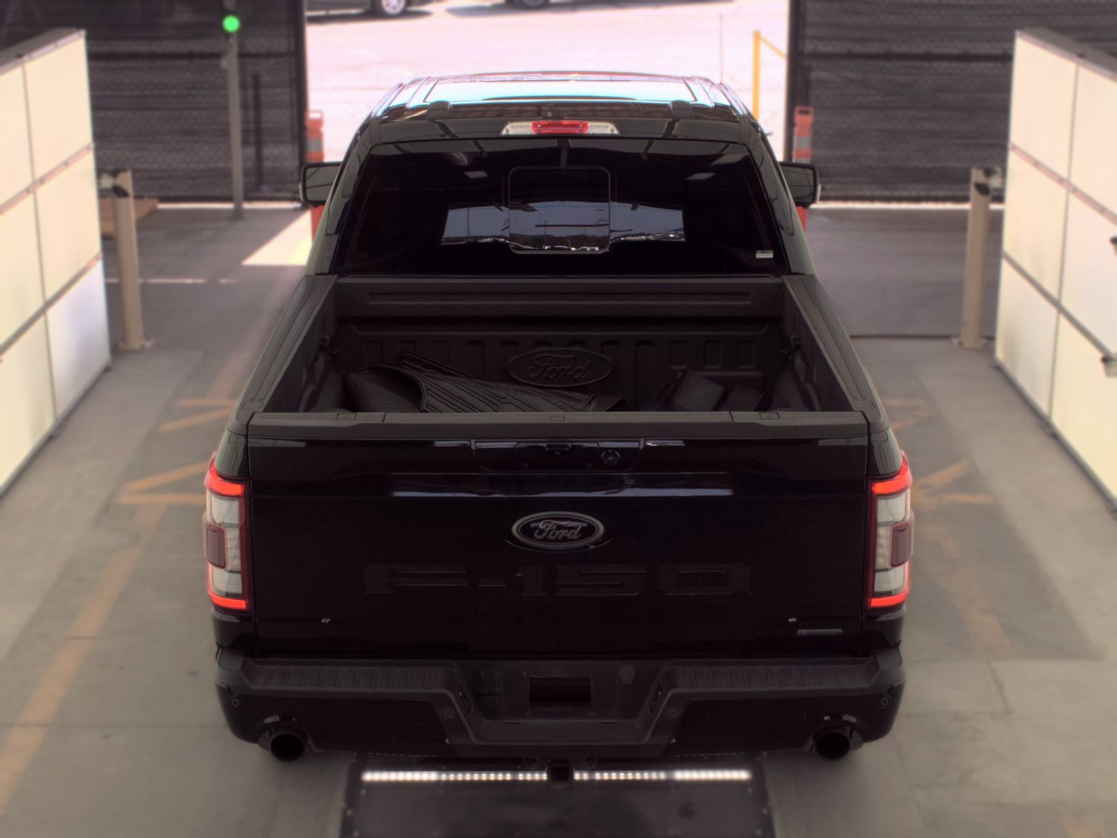 2023 Ford F-150 Lariat AWD