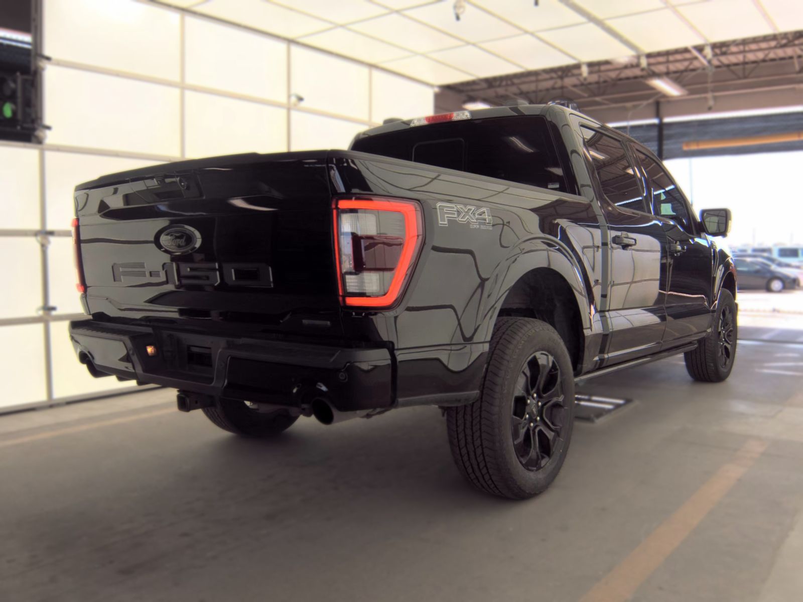 2023 Ford F-150 Lariat AWD