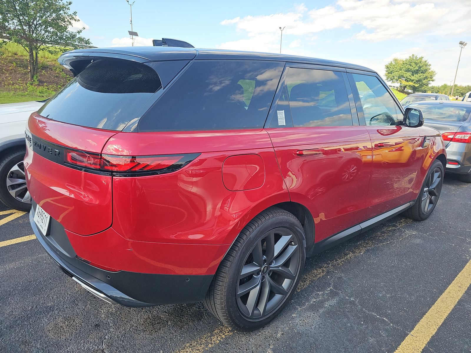 2025 Land Rover Range Rover Sport SE AWD
