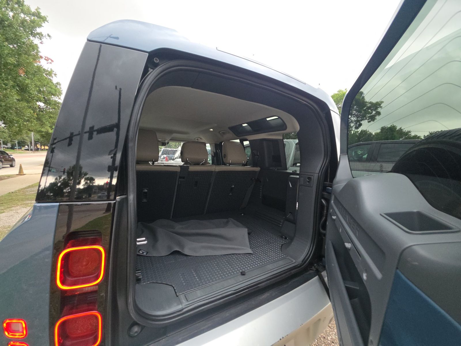 2020 Land Rover Defender 110 S AWD