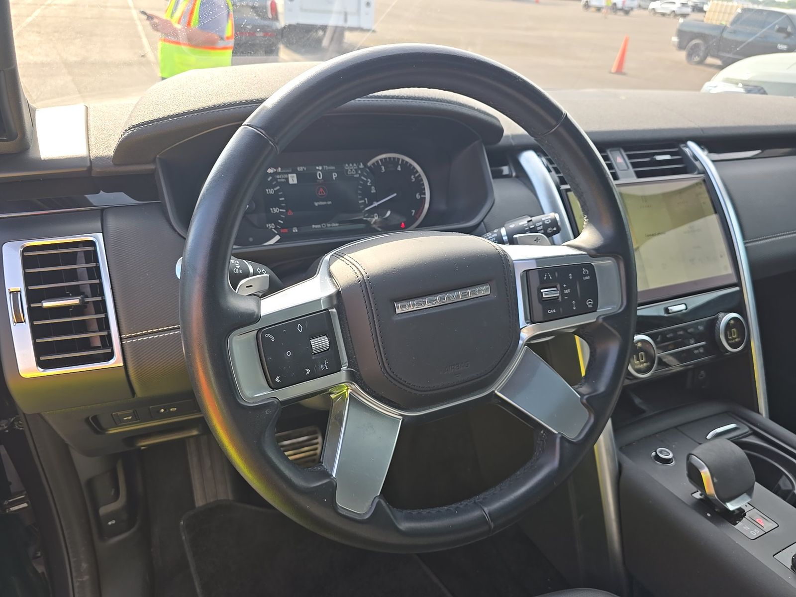 2023 Land Rover Discovery Metropolitan Edition AWD