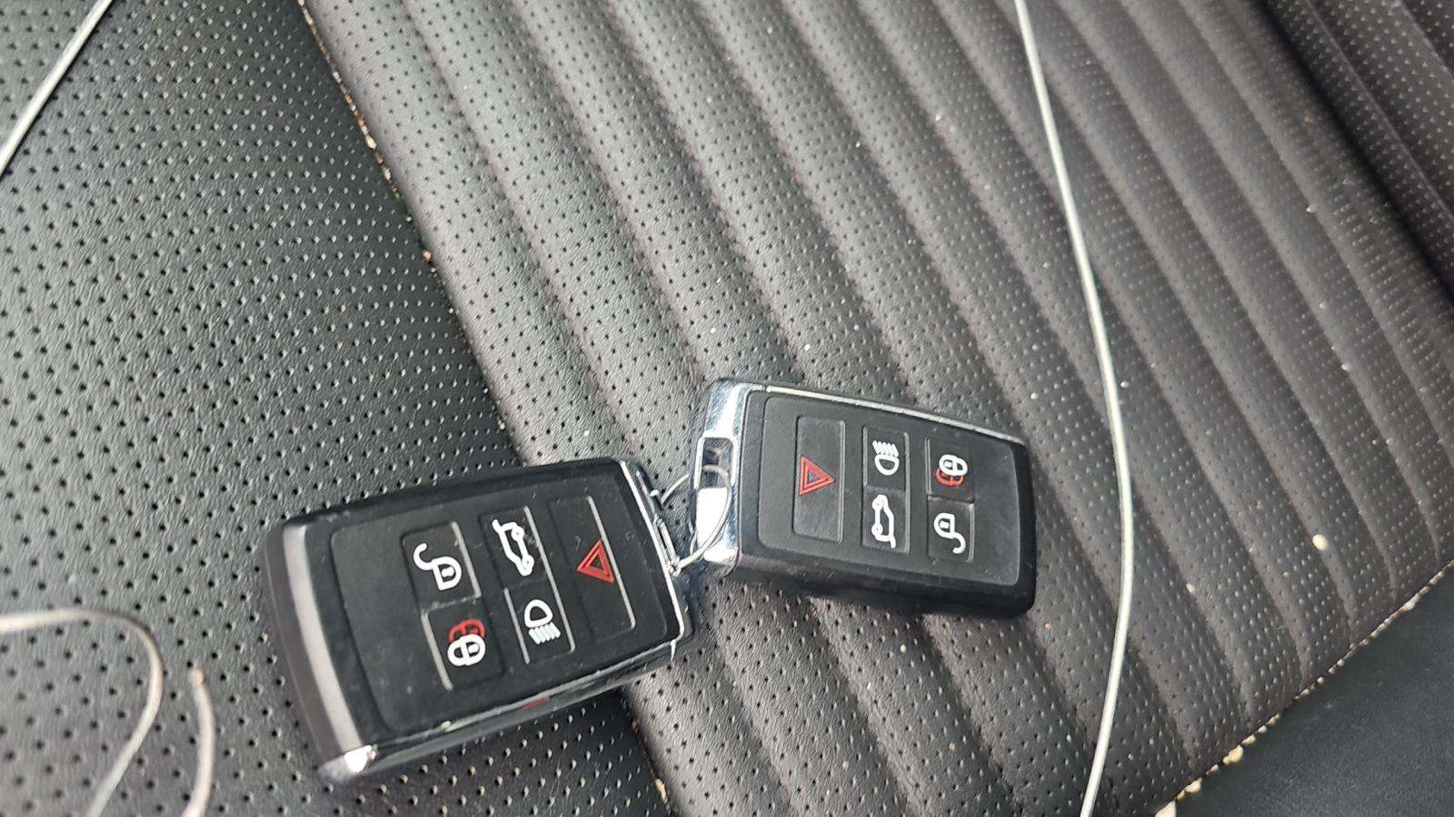 2023 Land Rover Discovery Metropolitan Edition AWD