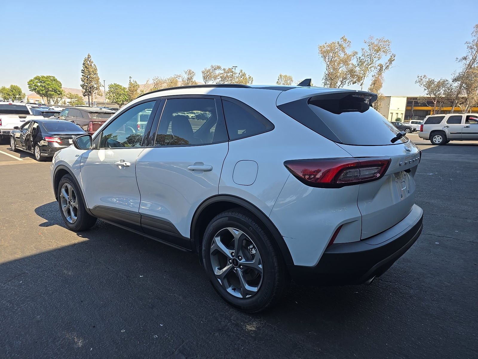 2025 Ford Escape ST-Line FWD