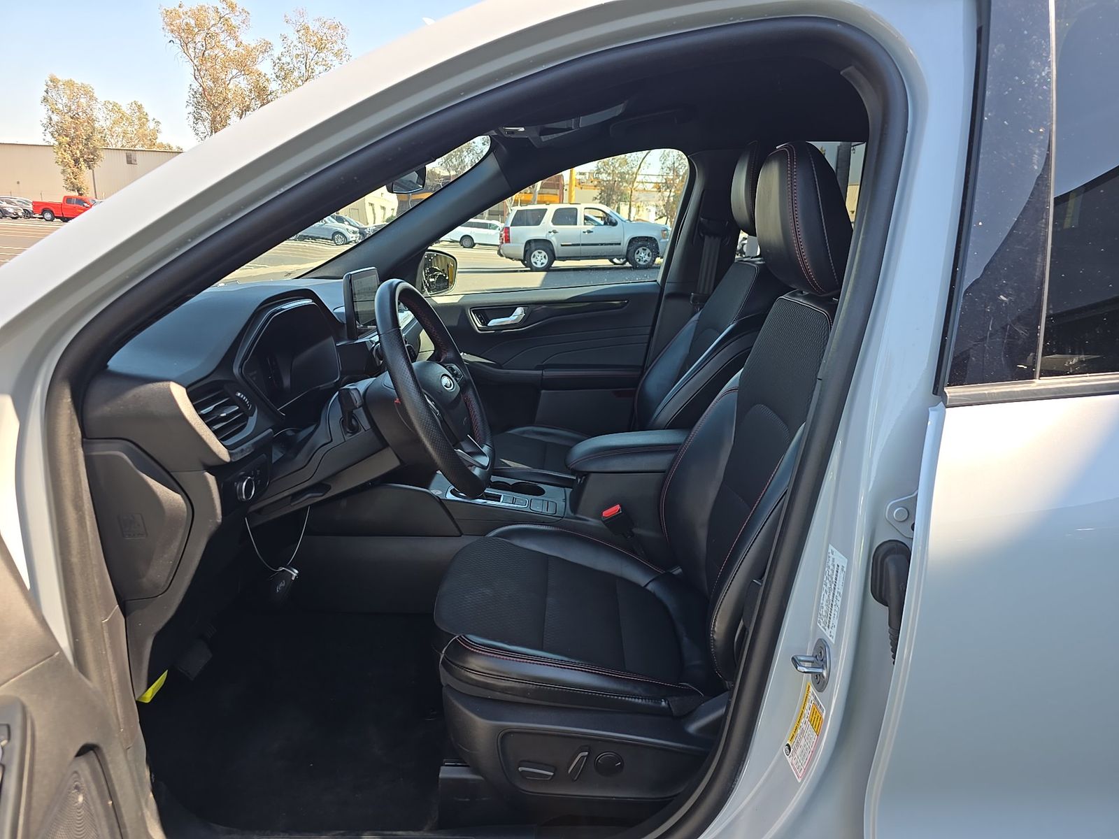 2025 Ford Escape ST-Line FWD