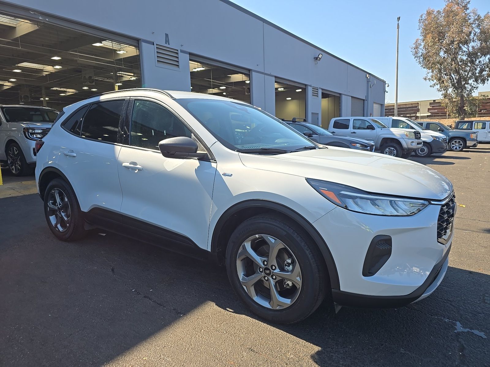 2025 Ford Escape ST-Line FWD