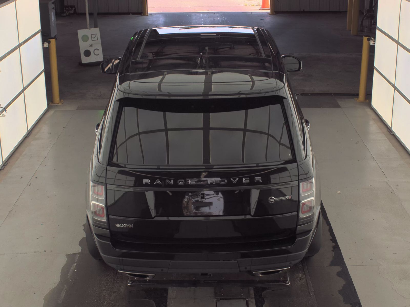 2022 Land Rover Range Rover SV Autobiography Dynamic AWD