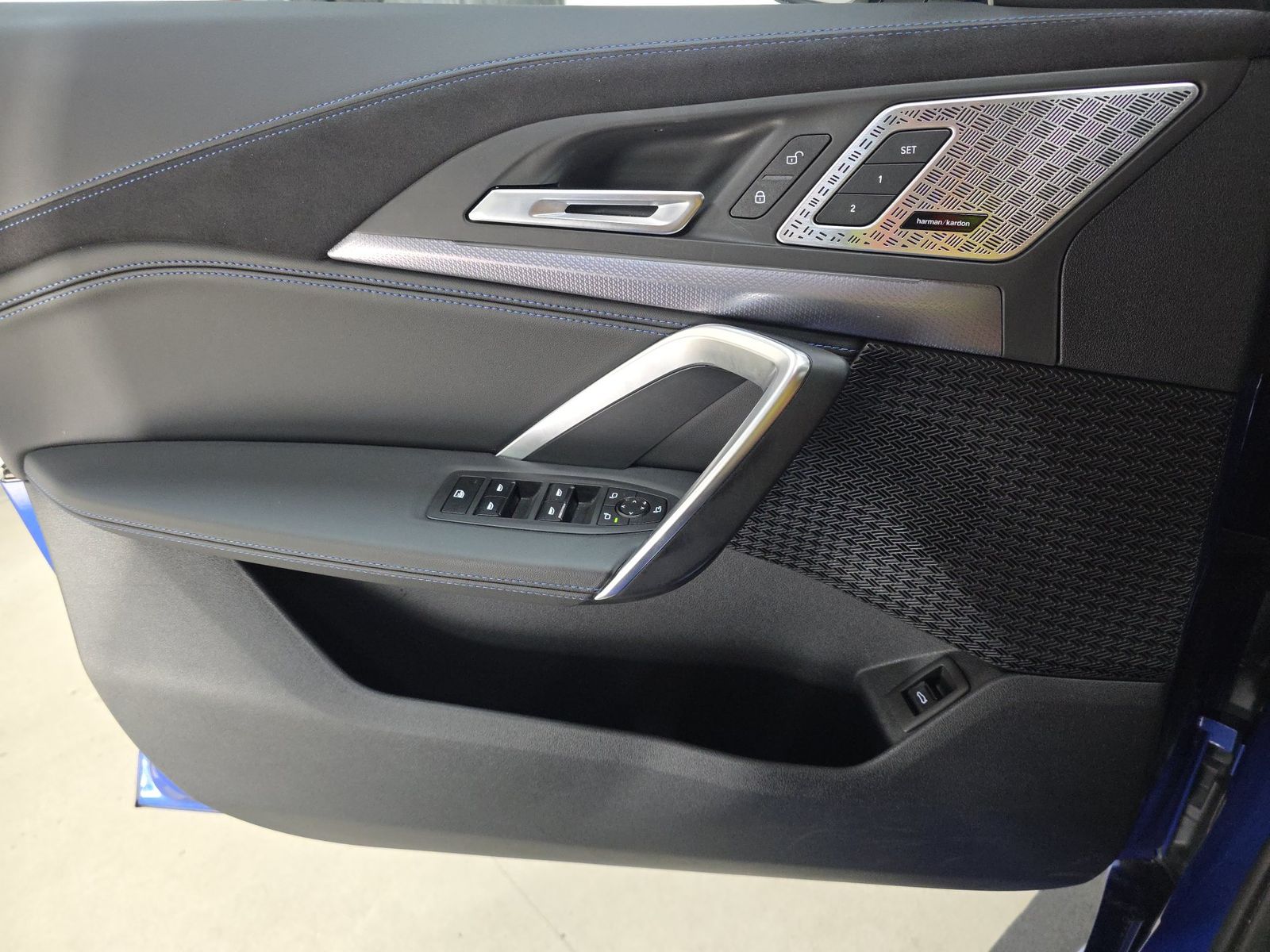 2025 BMW X2 M35i AWD