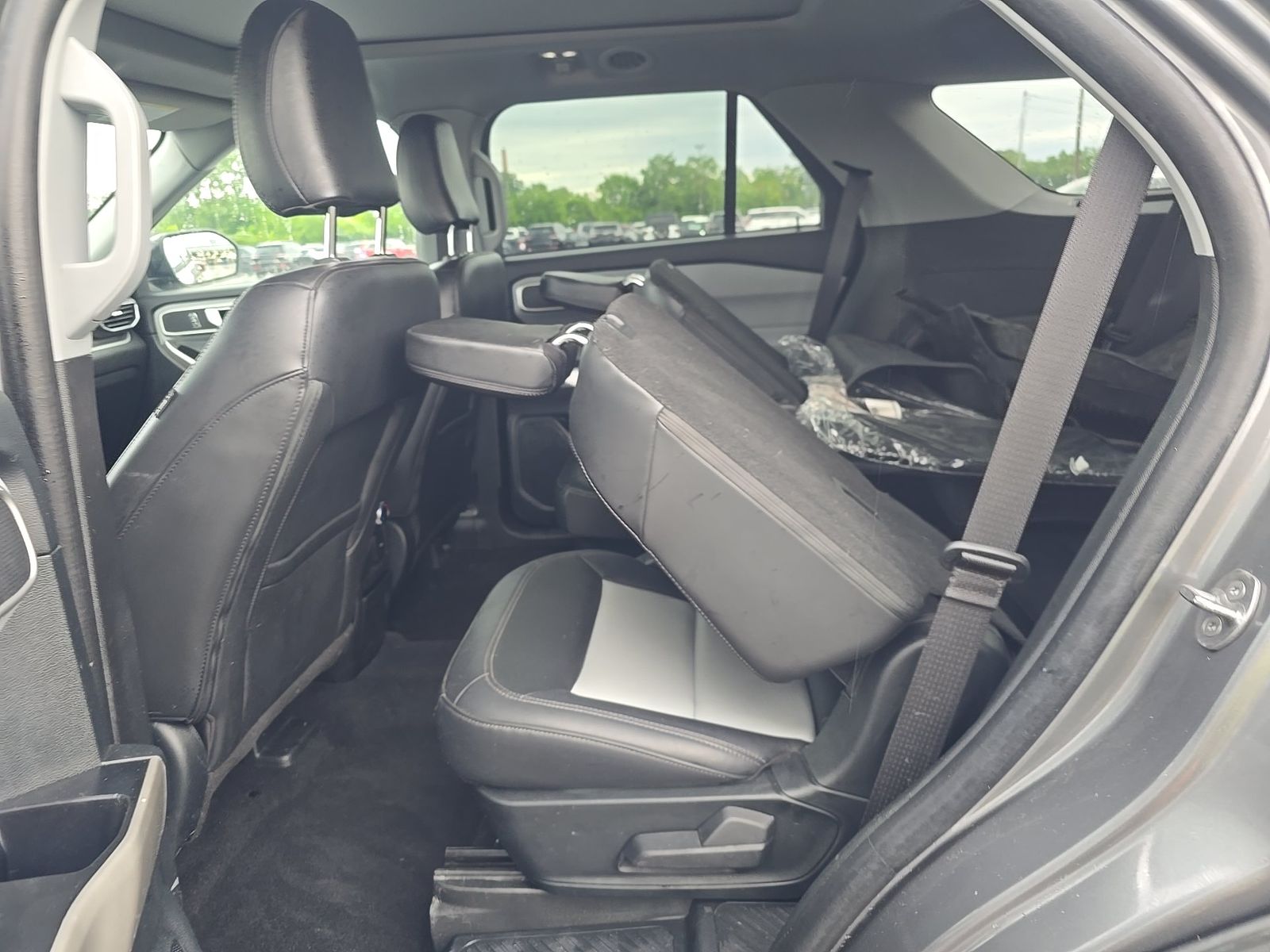 2023 Ford Explorer XLT AWD