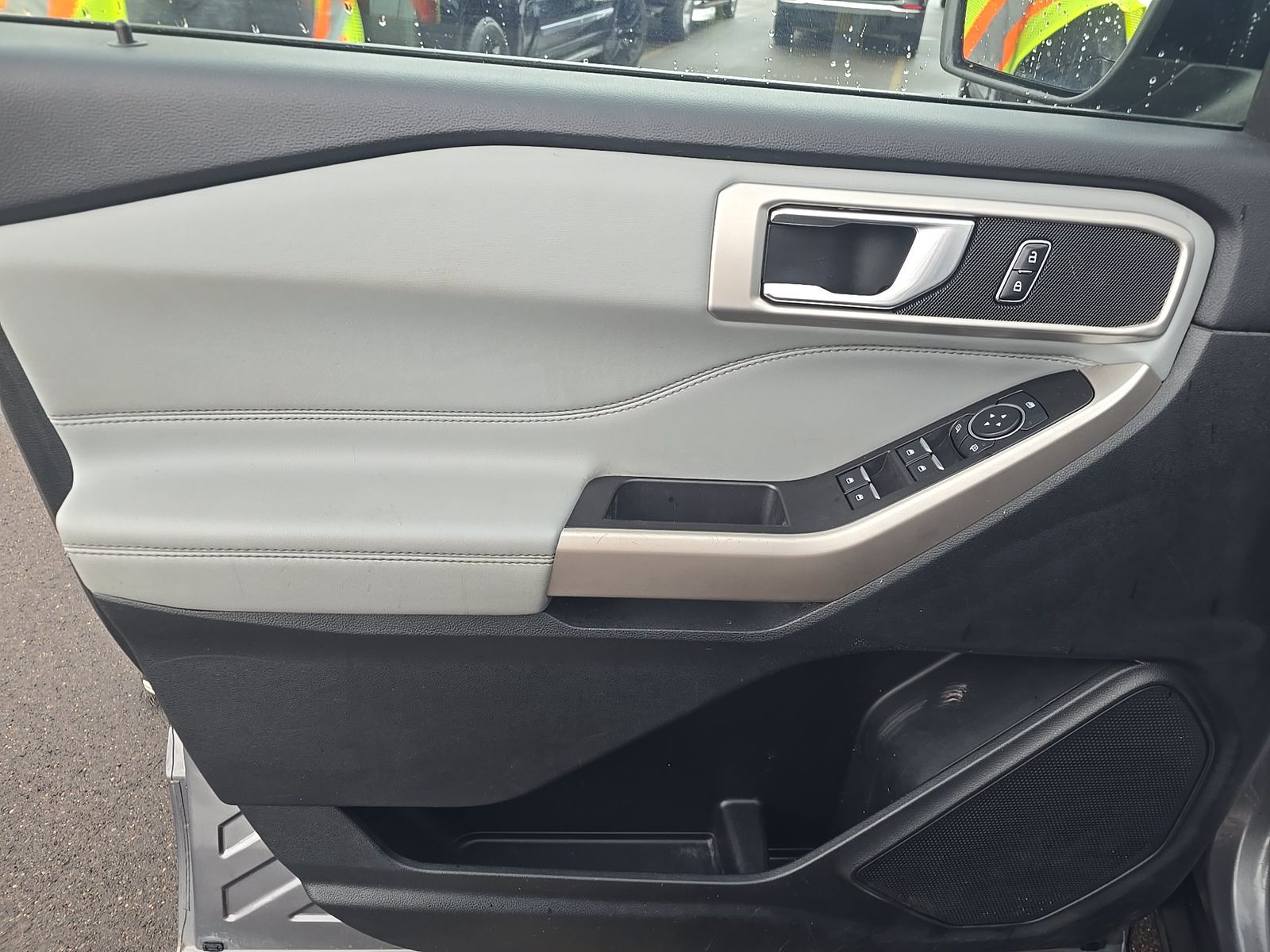 2023 Ford Explorer XLT AWD