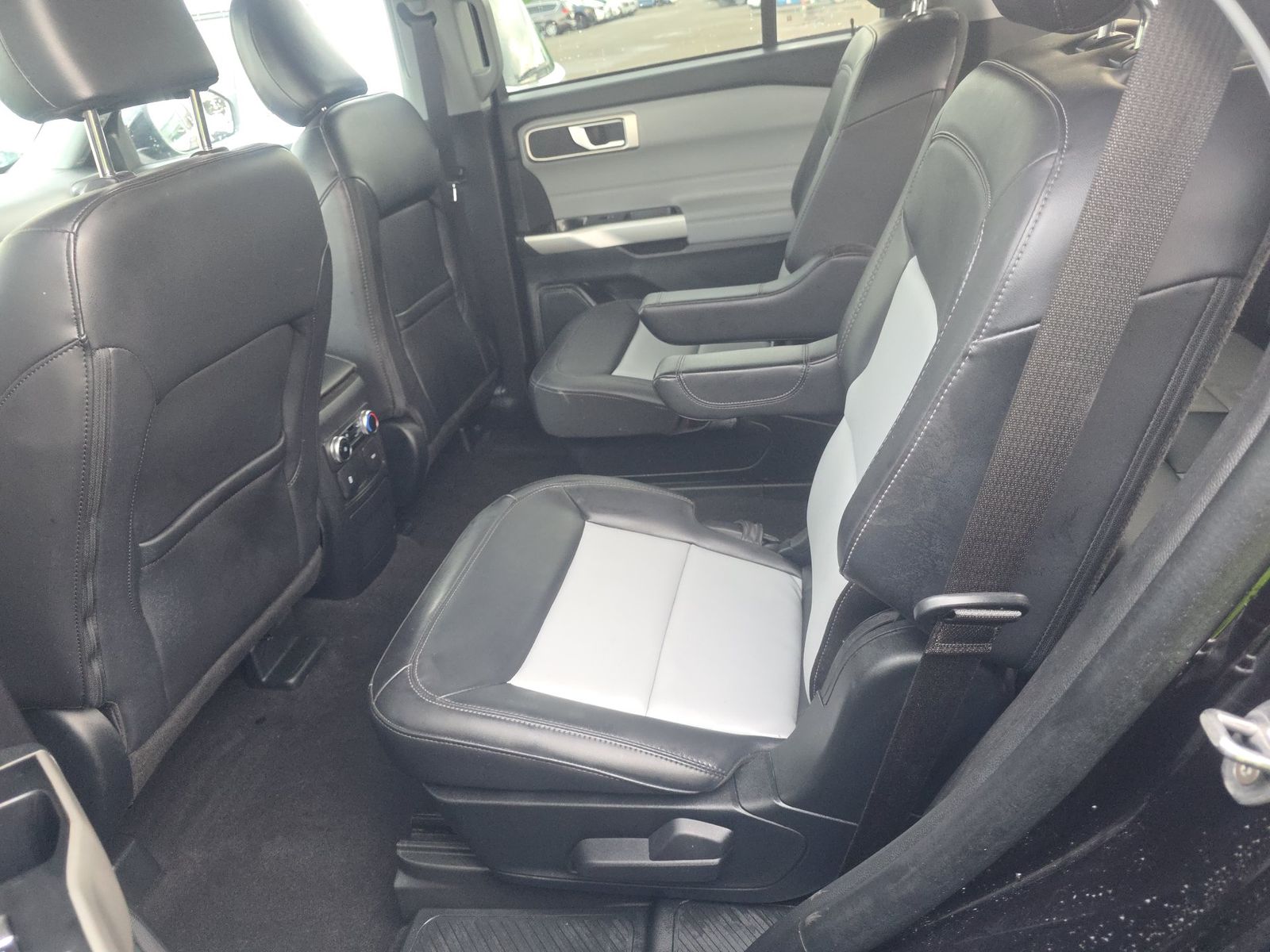 2023 Ford Explorer XLT AWD