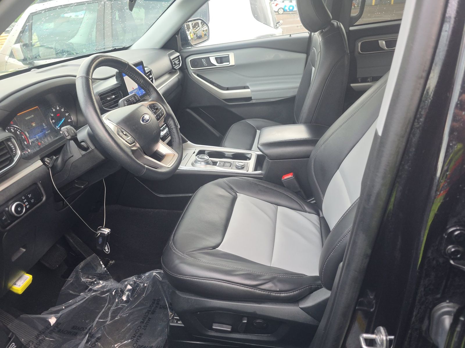 2023 Ford Explorer XLT AWD
