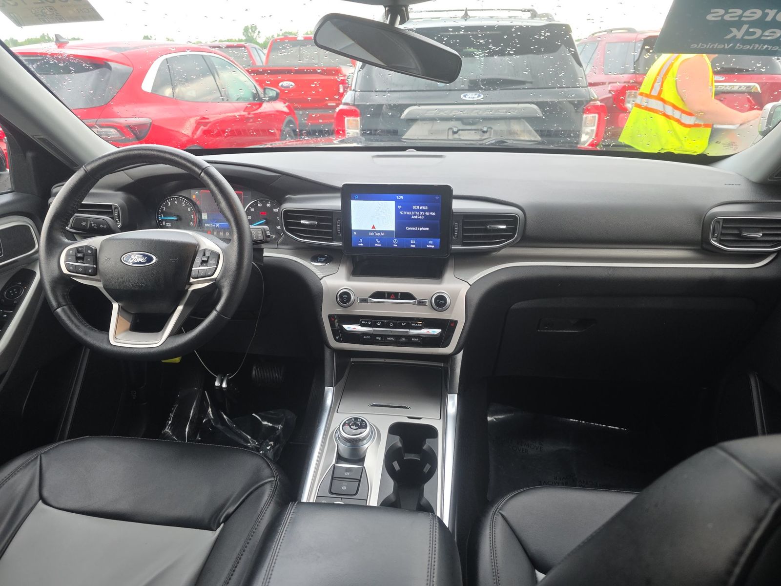 2023 Ford Explorer XLT AWD