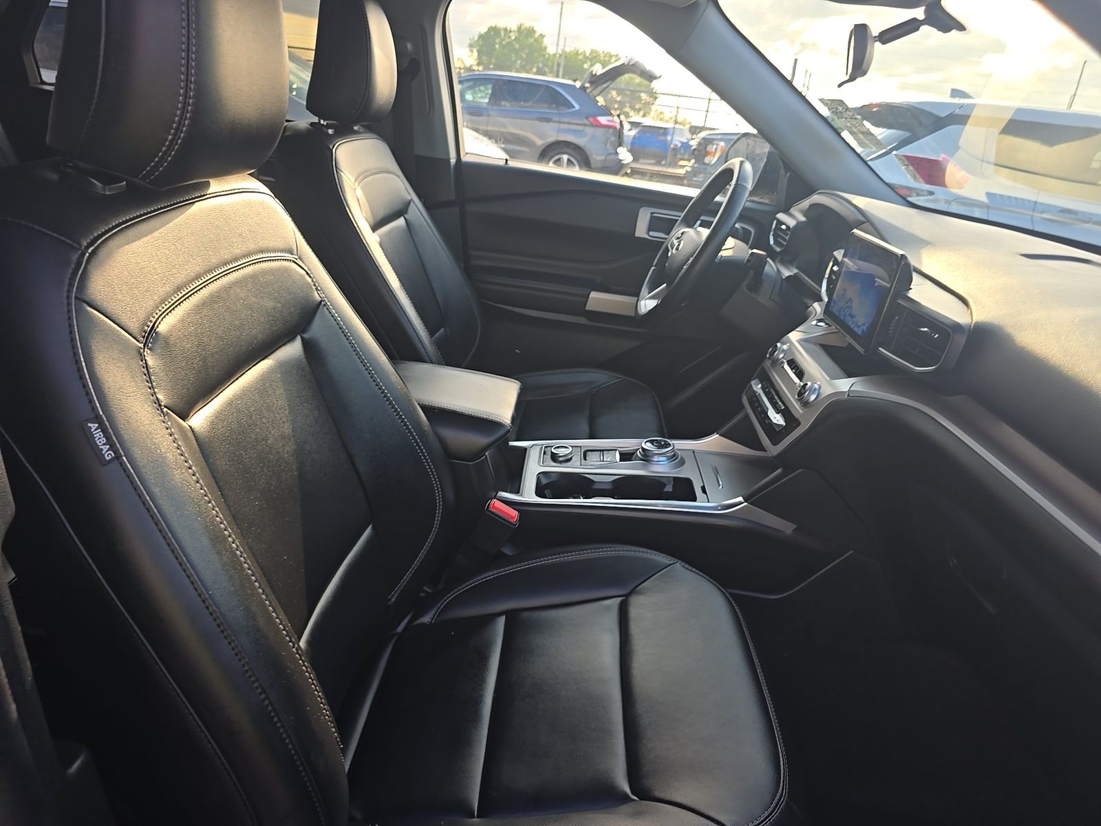 2024 Ford Explorer XLT AWD