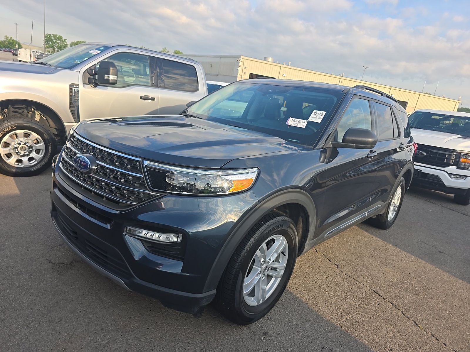 2024 Ford Explorer XLT AWD