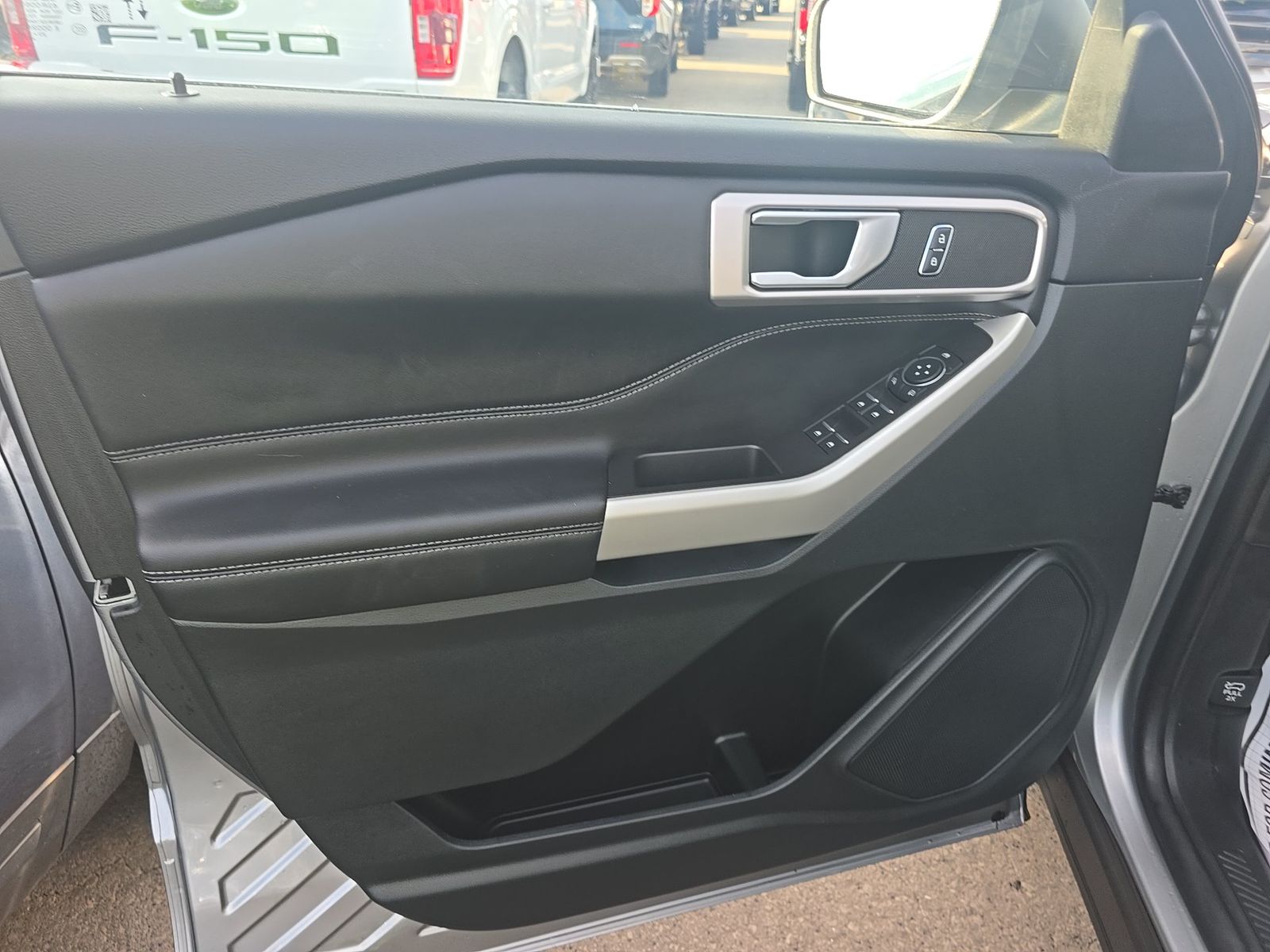 2024 Ford Explorer XLT AWD