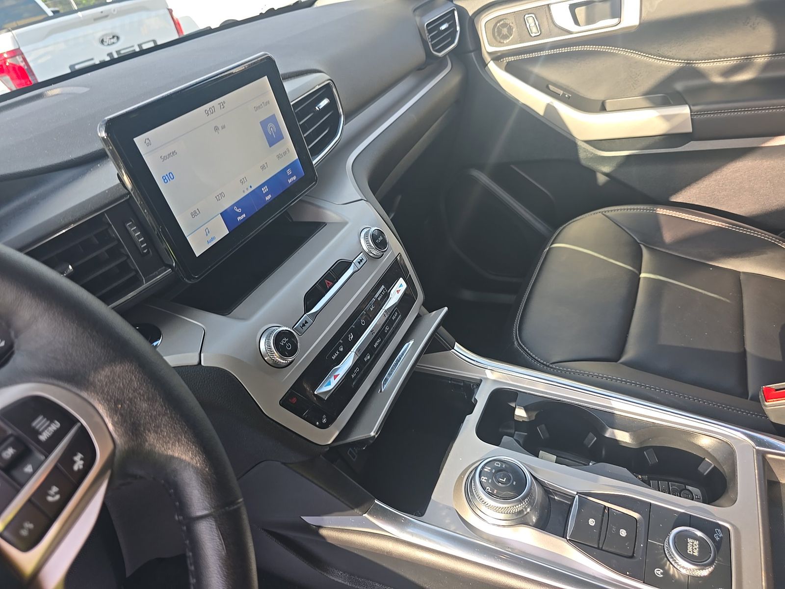 2024 Ford Explorer XLT AWD