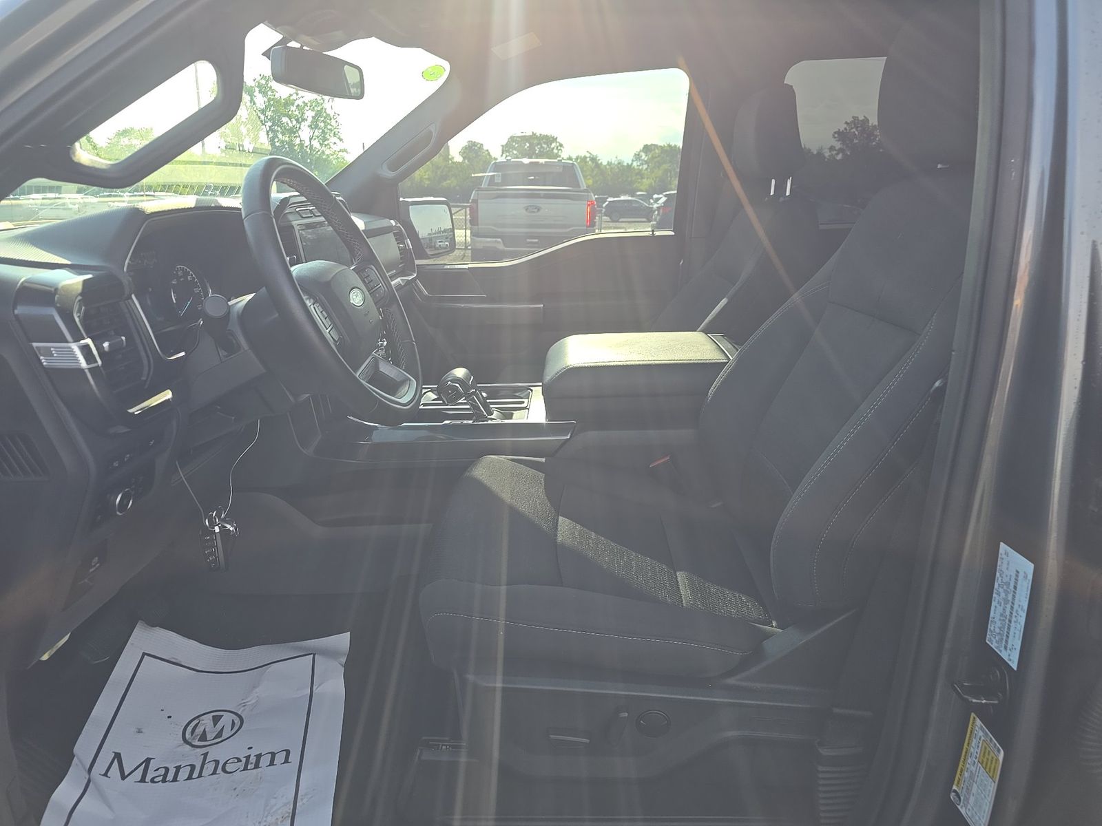 2023 Ford F-150 Hybrid XLT AWD