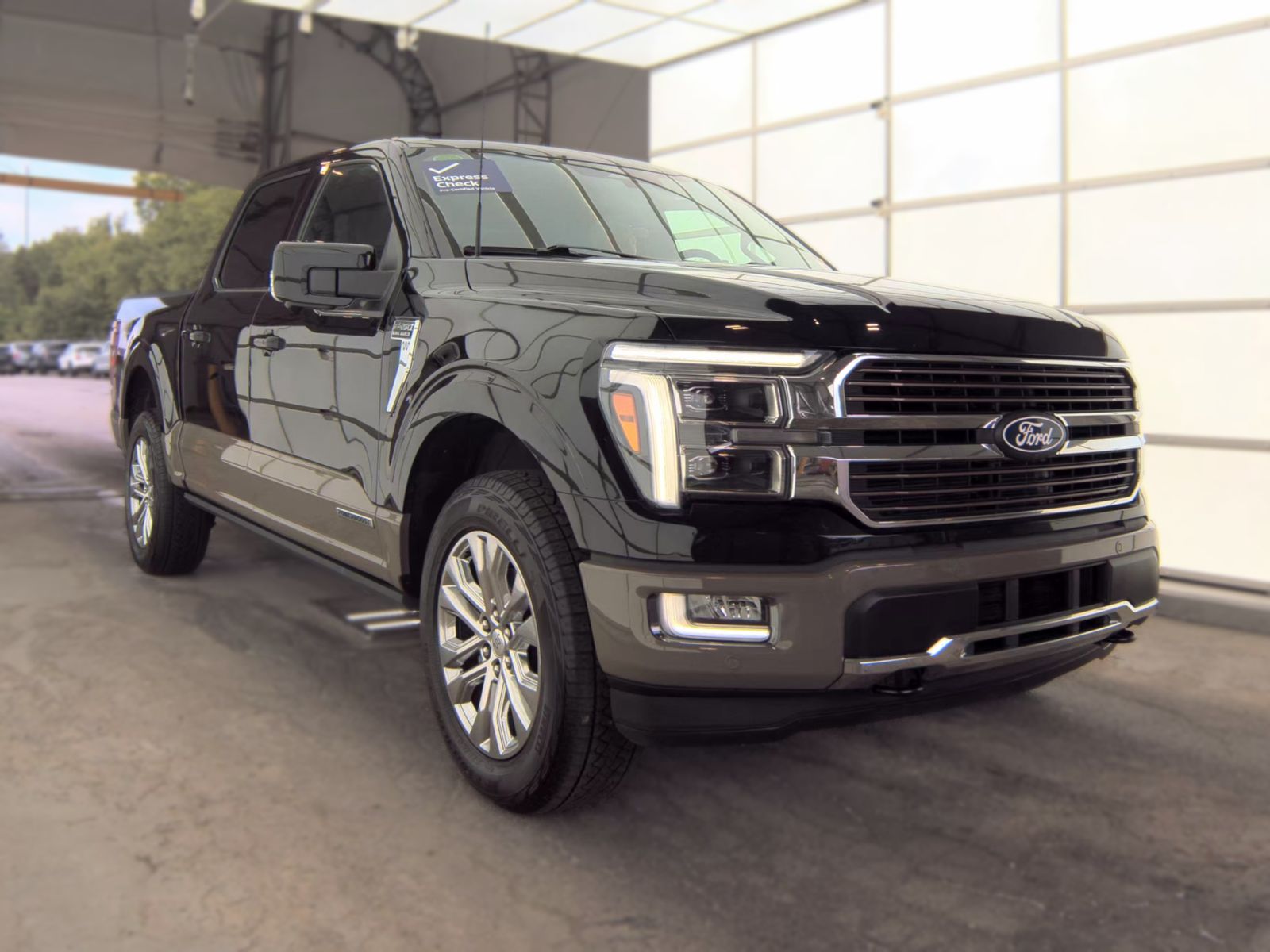 2025 Ford F-150 Hybrid King Ranch AWD