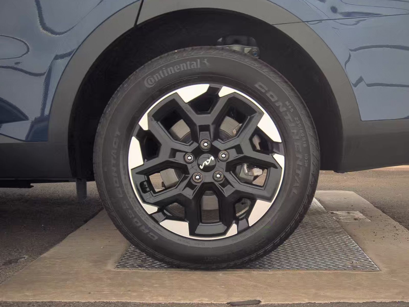 2024 Kia Sorento S AWD