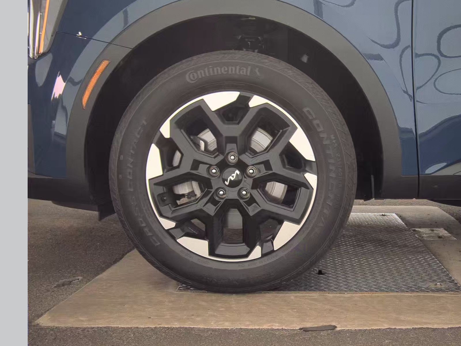 2024 Kia Sorento S AWD