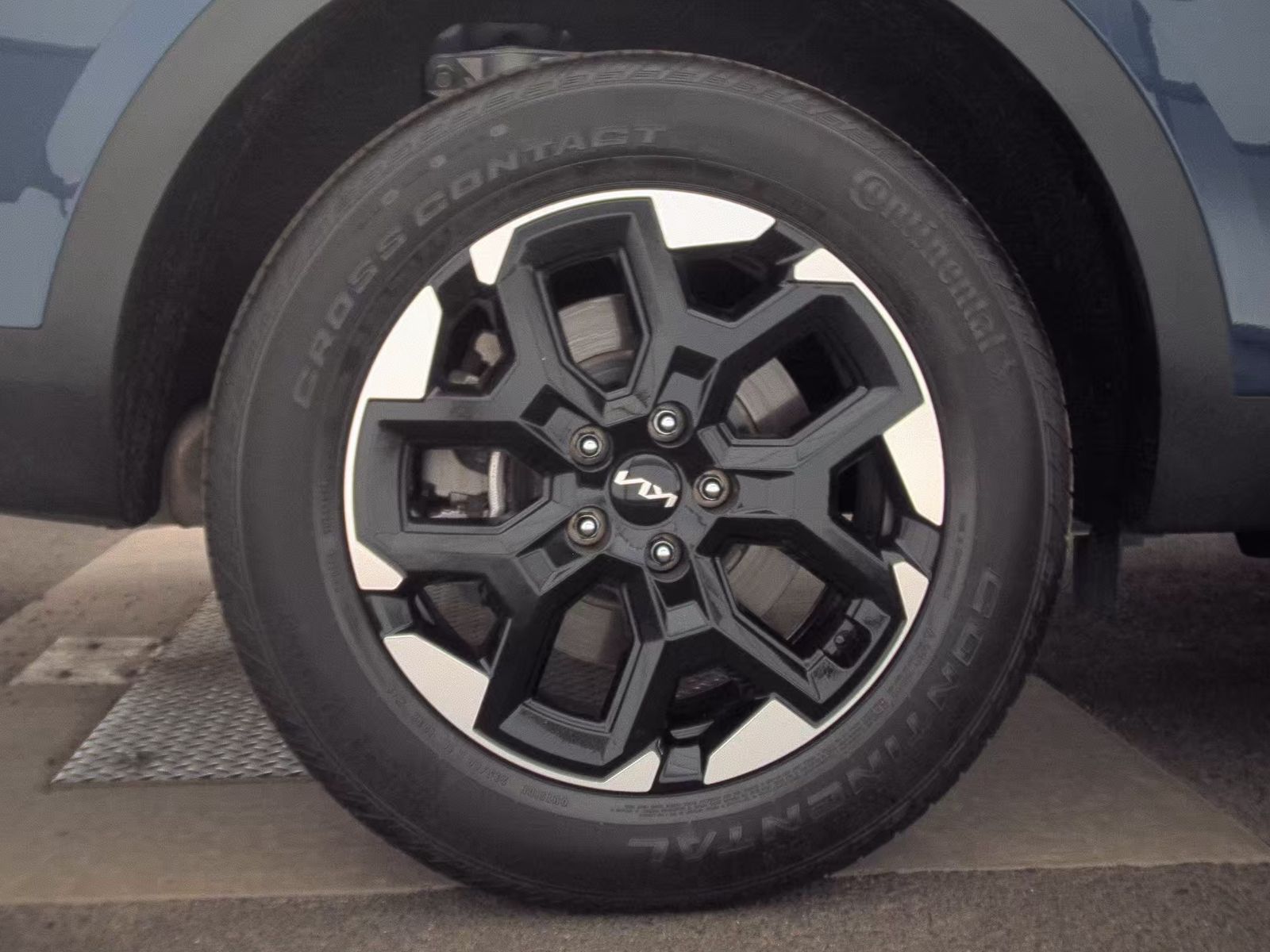 2024 Kia Sorento S AWD