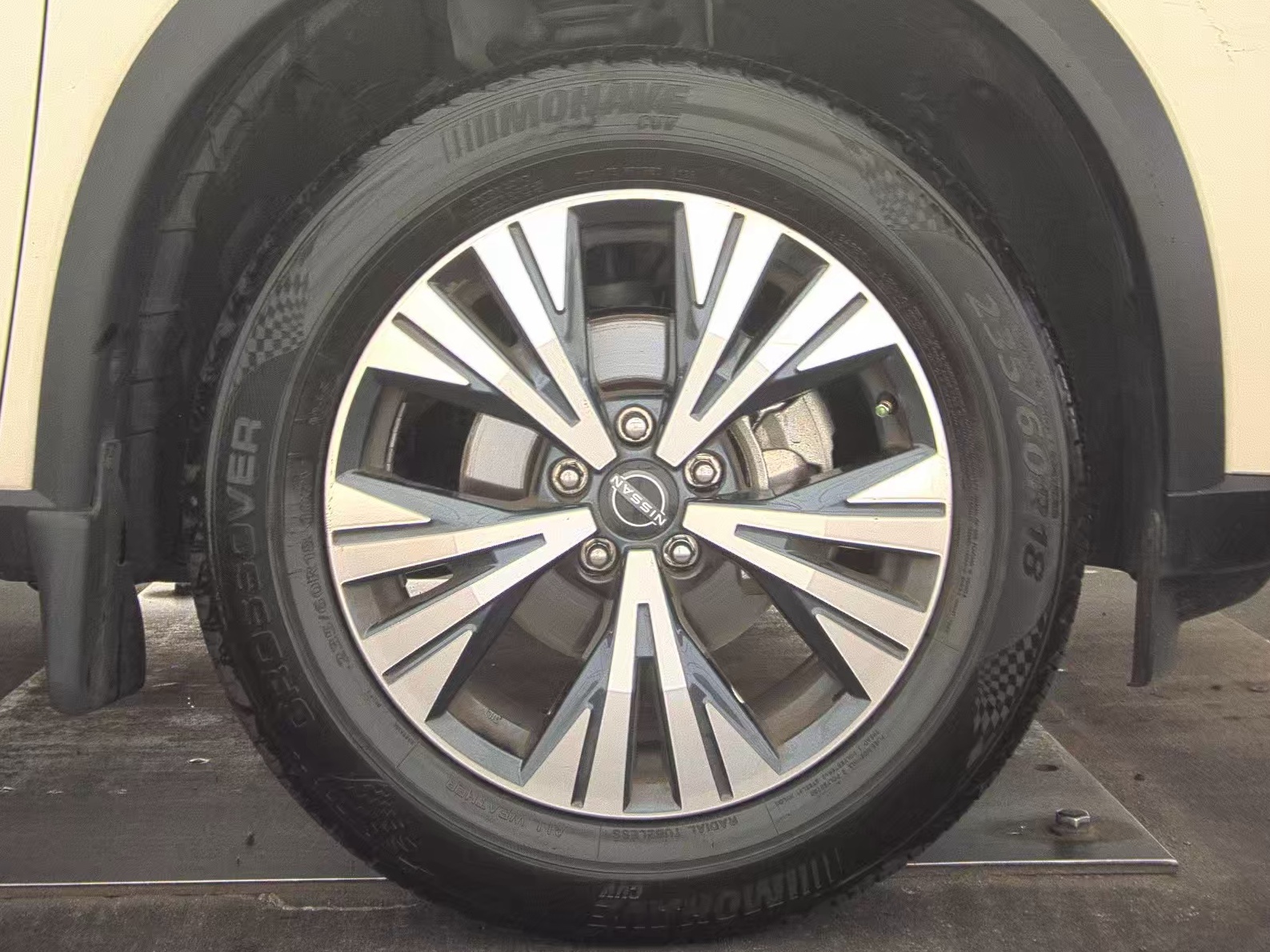 2023 Nissan Rogue SV FWD