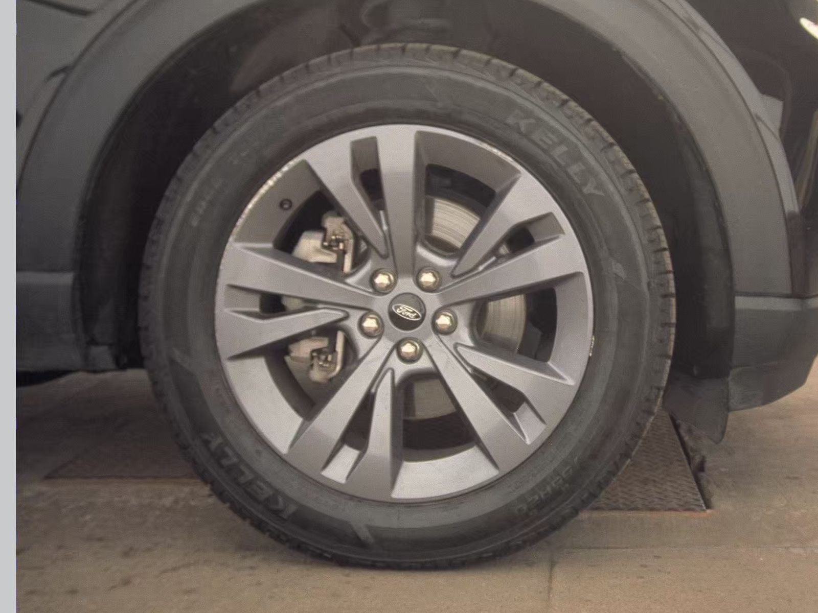 2023 Ford Explorer XLT AWD