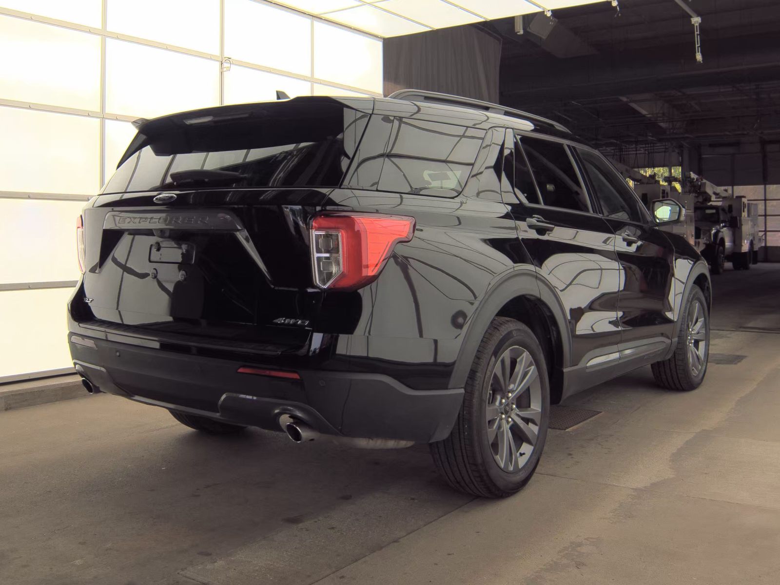 2023 Ford Explorer XLT AWD