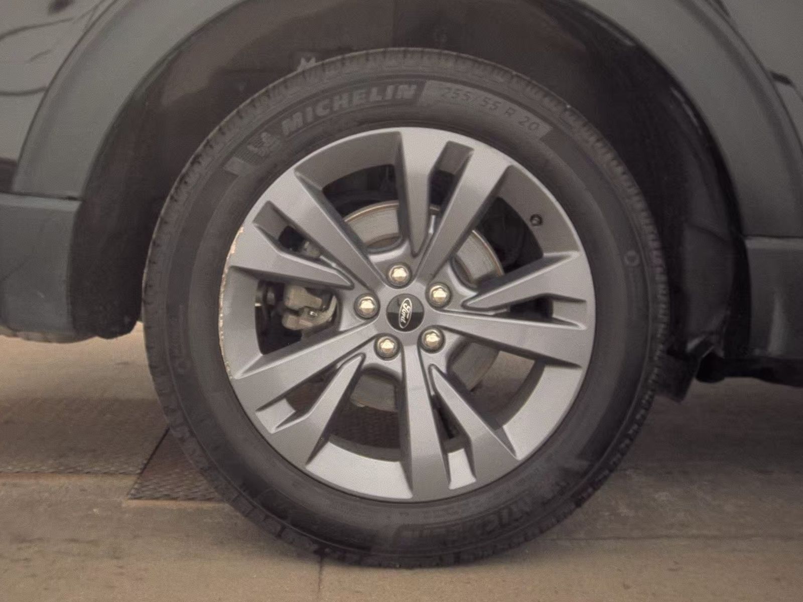 2023 Ford Explorer XLT AWD