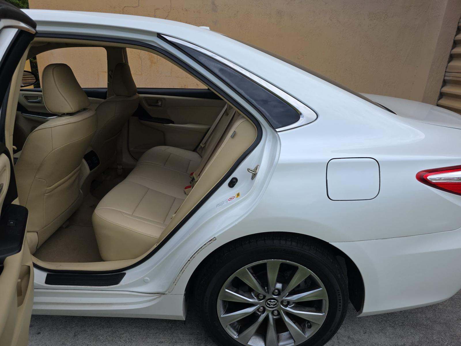 2017 Toyota Camry XLE FWD