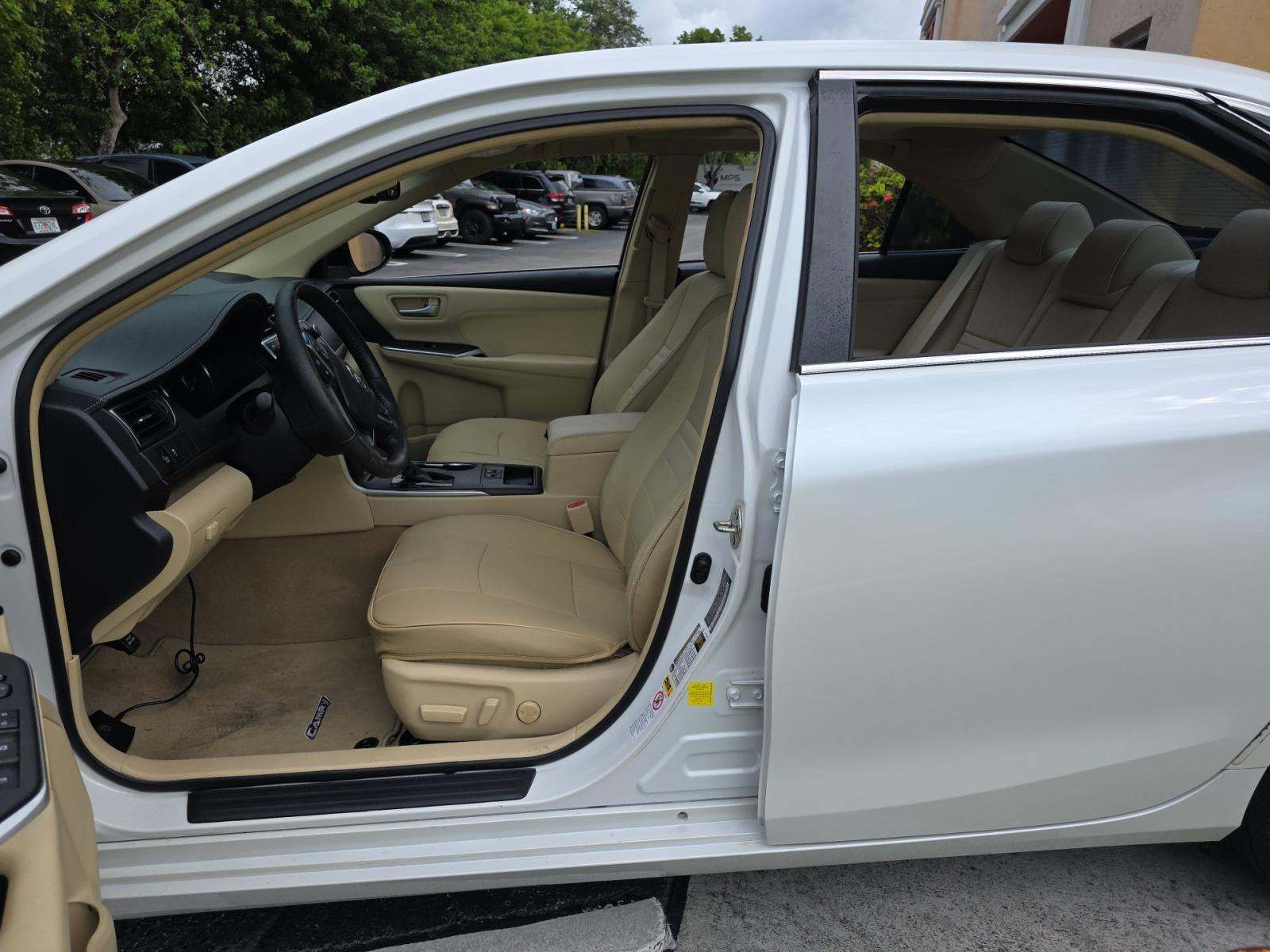 2017 Toyota Camry XLE FWD