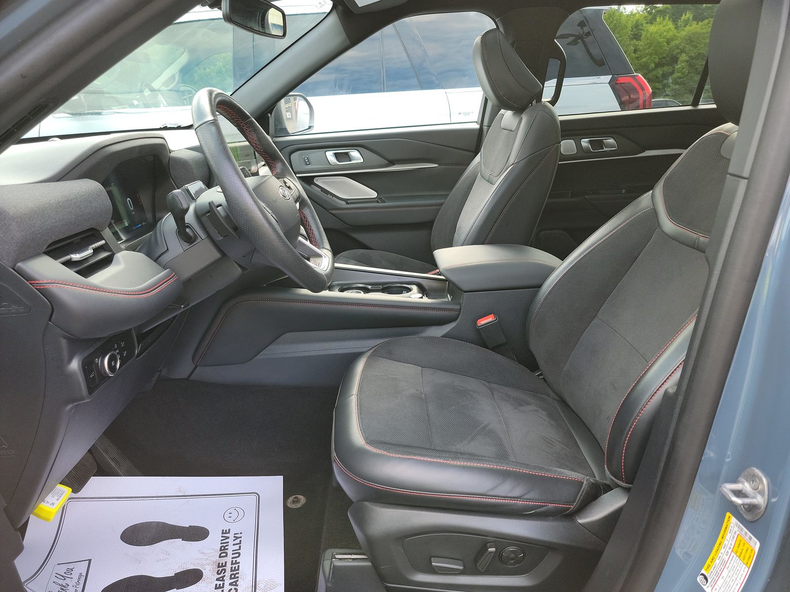 2025 Ford Explorer ST AWD