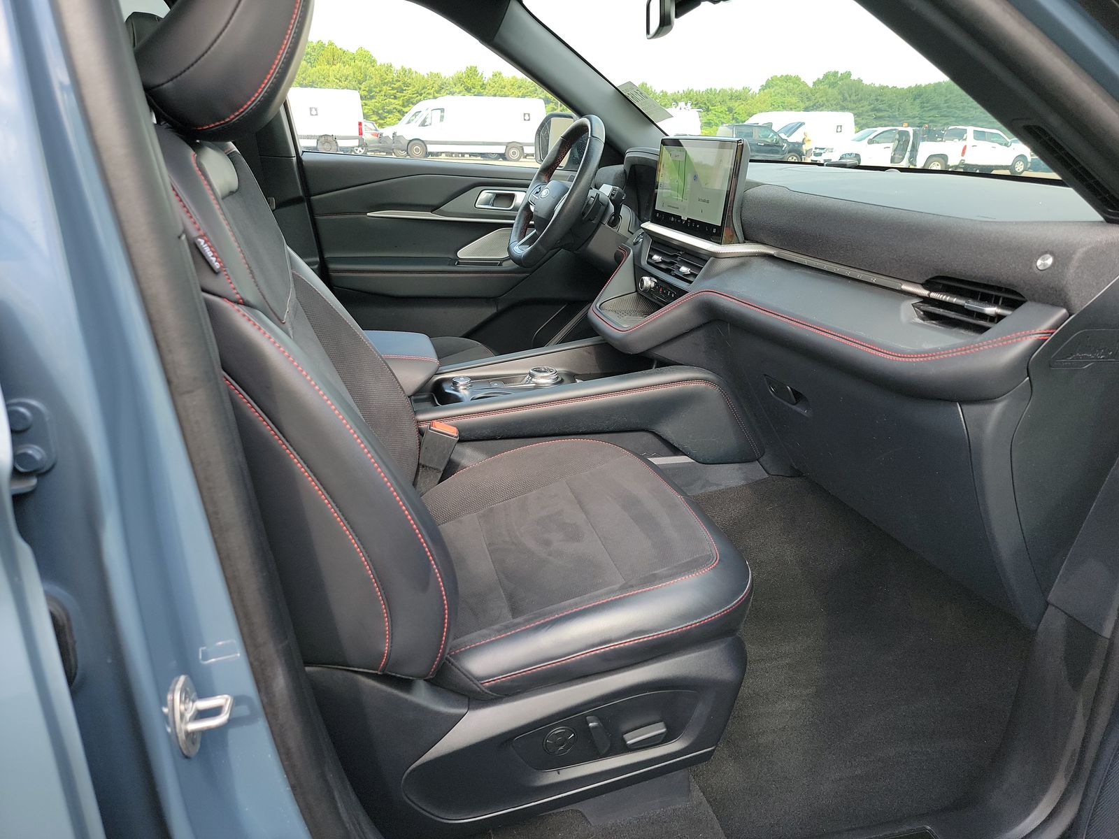 2025 Ford Explorer ST AWD