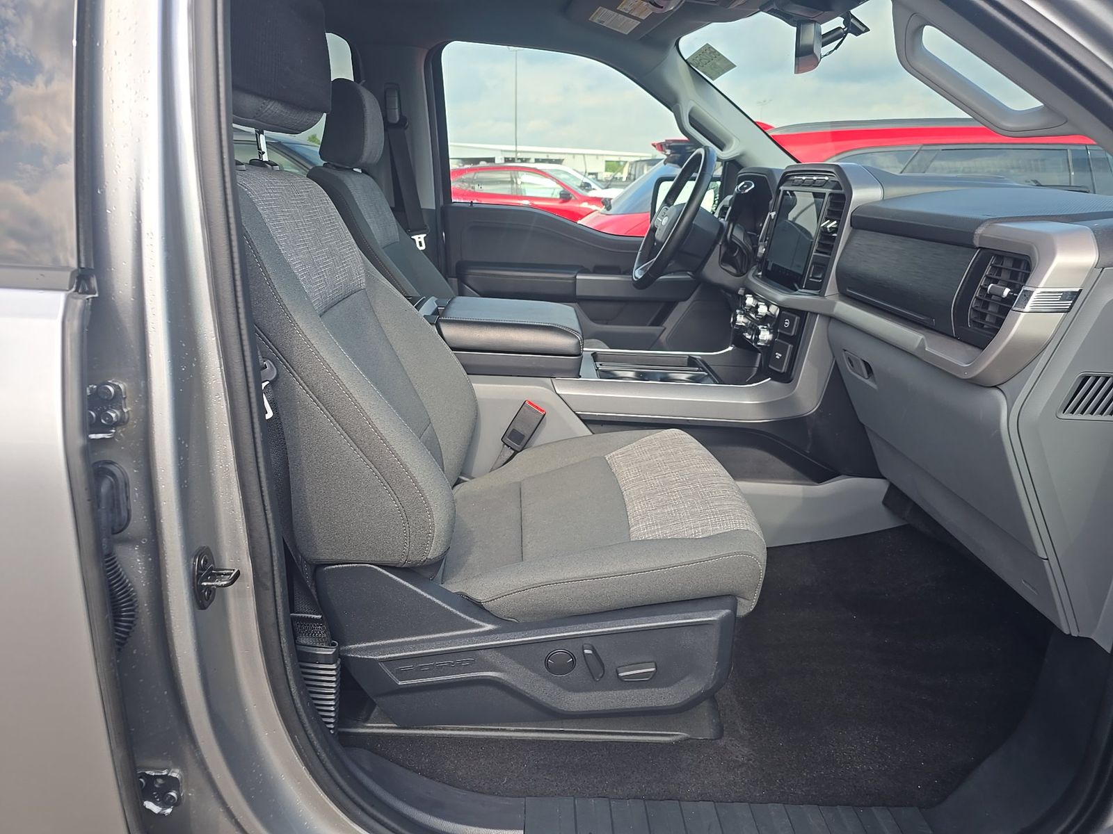 2023 Ford F-150 Hybrid XLT AWD
