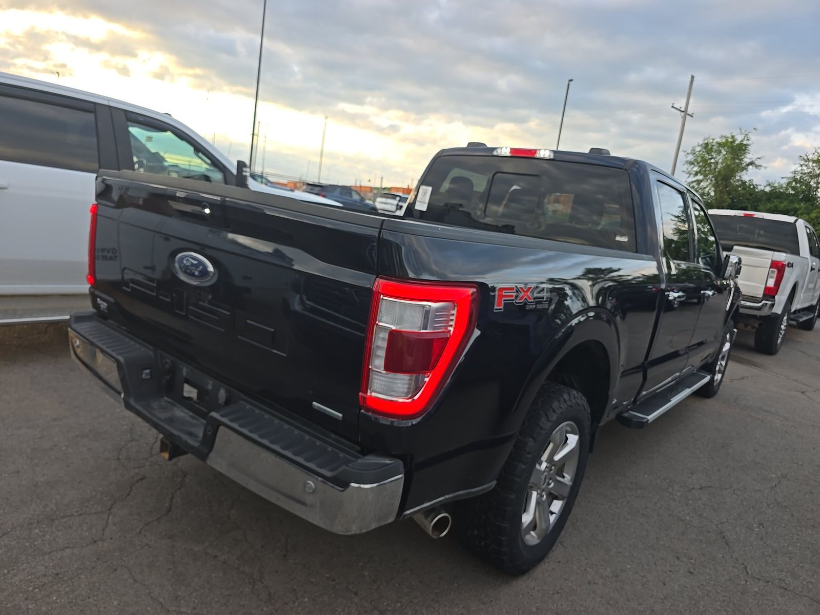 2023 Ford F-150 Lariat AWD