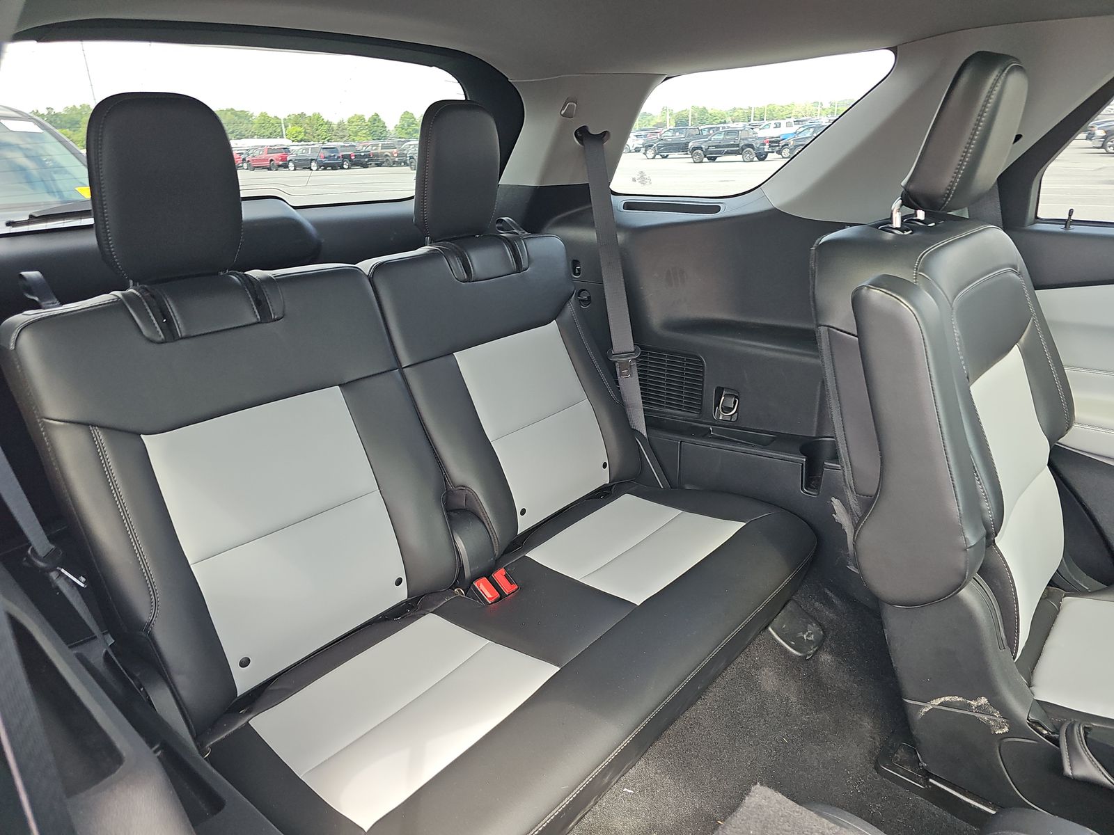 2023 Ford Explorer XLT AWD